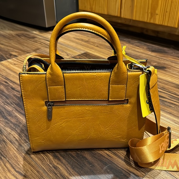 Wrangler leather strap purse - Picture 5 of 6